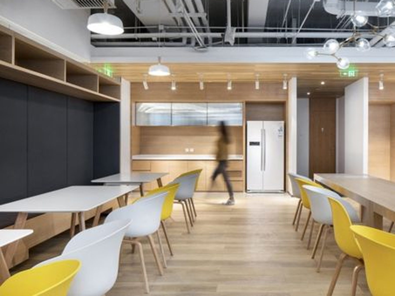 安徽合肥半山装饰：精研办公楼装修工艺，畅享高效功能应用新体验(图5)