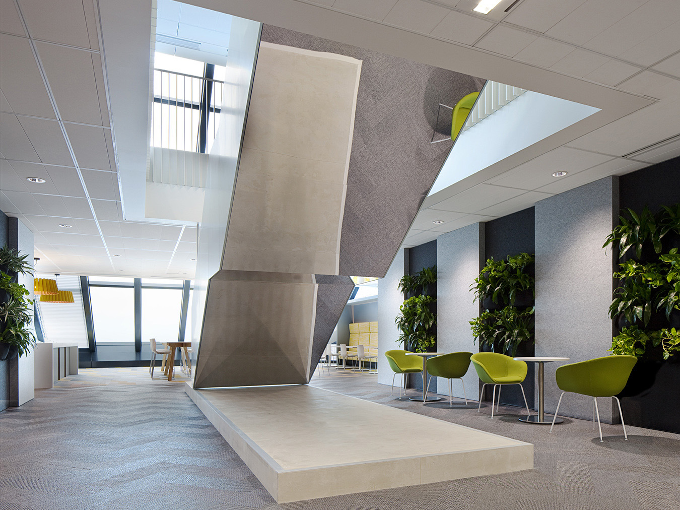 聚焦安徽!合肥半山装饰引领办公楼装修工艺革新及功能升级(图2) 聚焦安徽!合肥半山装饰引领办公楼装修工艺革新及功能升级(图2)