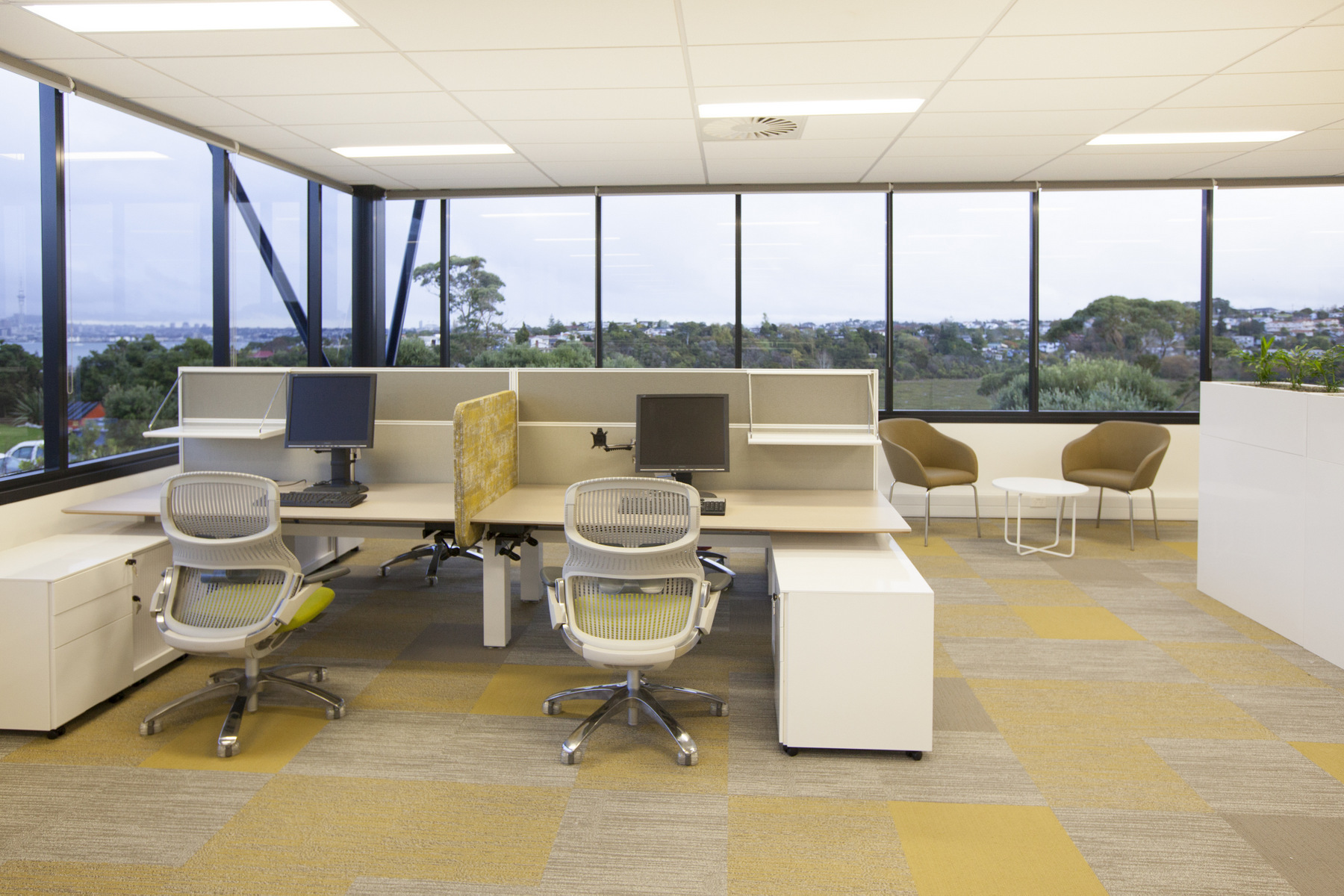 高效高质双保障！安徽专业装修公司赋能办公楼焕新升级(图1)