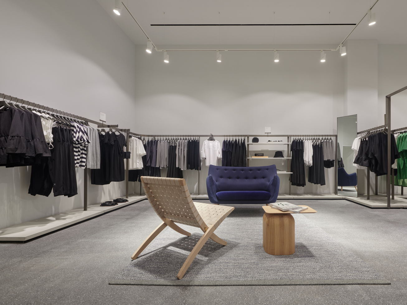 合肥300平方服装店装修设计项目(图2)