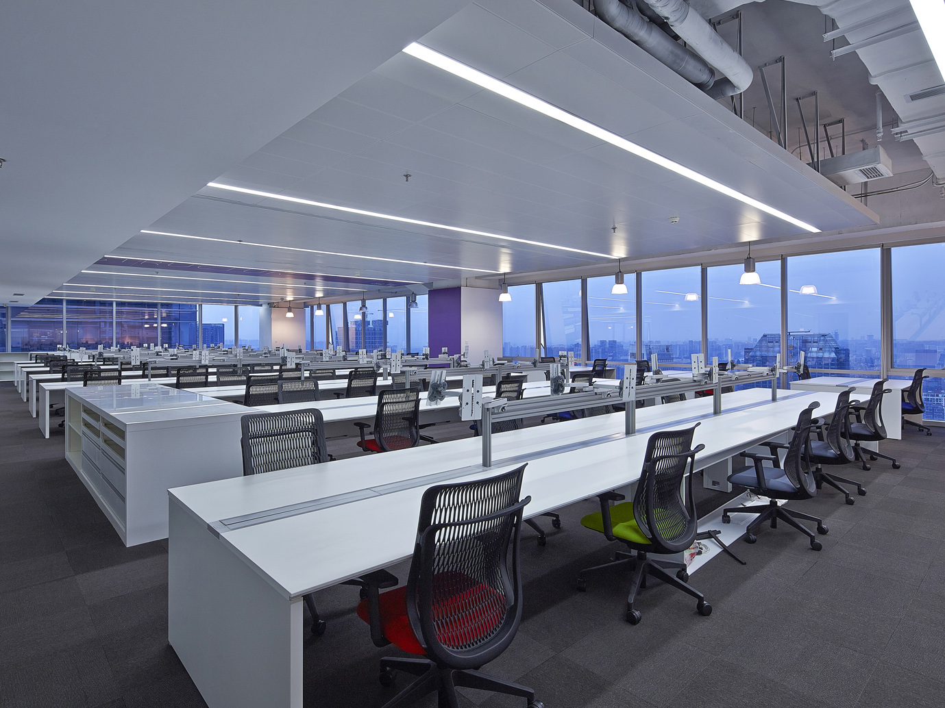 滁州1200㎡现代简约办公室装修设计项目(图1) 滁州1200㎡现代简约办公室装修设计项目(图1)