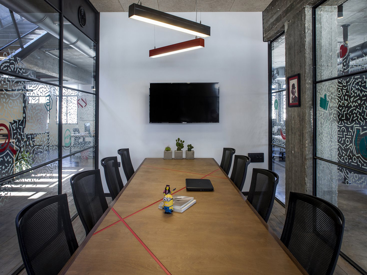 1800平方工业风办公室装修设计项目(图3)