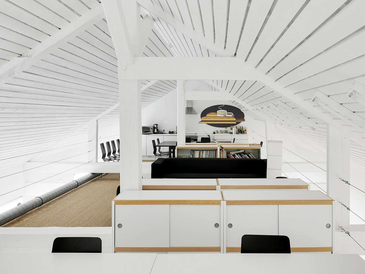 1600平方“斜坡顶面”办公楼装修设计项目(图2)